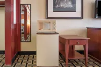 Howard Johnson by Wyndham San Marcos Hotels in Martindale