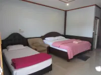 Pialo Resort Hotels in Na Wang