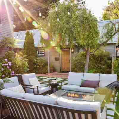 Lavender, A Four Sisters Inn Hotel Exterior