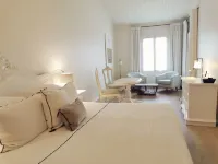 Le Clos Saint-Martin Hôtel & Spa - Afhentnings-/afleveringstjenester