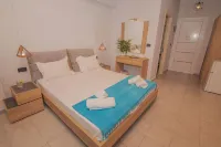 Akrotiri Hotels in Apollonii