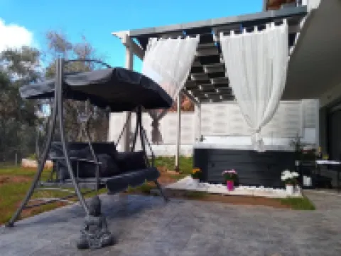 6 Bed Villa - Sleeps 15 - Pets - Pool - Jacuzzi