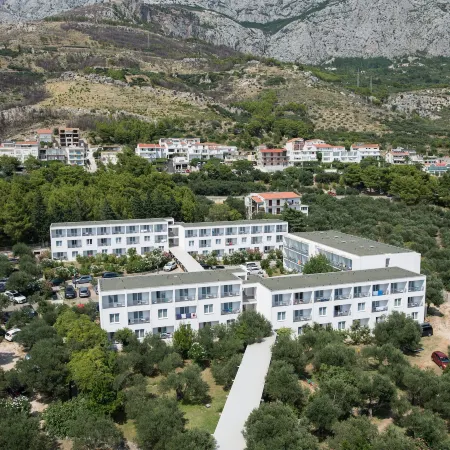 Bluesun Hotel Neptun - All Inclusive Отели рядом с достопримечательностью «Пляж Соларис»