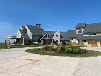 45 Steps - the Culinary Beachside Inn Hoteles en St. Peters Bay