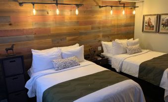 Cedar Stables Inn & Suites