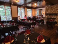 Kilmorey Lodge Hotels in Waterton