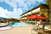 Best Western Plus Forest Park Inn - Family