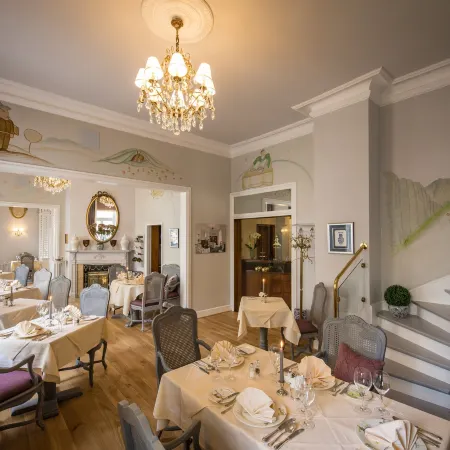Hotel Belle Epoque