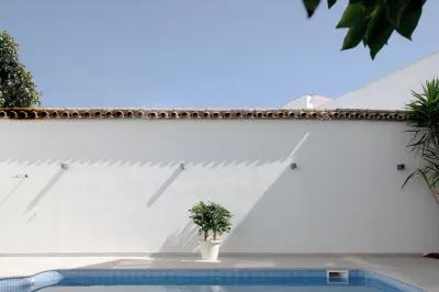 Hotel Infanta Leonor Hotels near Fantasy Land