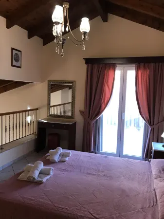 L'Eremo Luxury Messonete Отели рядом с достопримечательностью «Old Perithia - Corfu's Oldest Village»