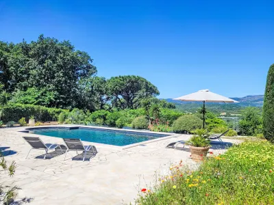 Aurval Hotels near Le Lezard