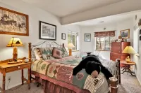 Idle Hours Inn- Family Cabin w/ Hot Tub at Big Bear - Pet friendly