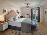 Hotel Capital Hotels near Mushroom Museum