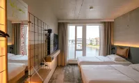 Moxy Bergen Hotels in Bergen