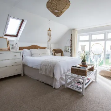 Fairlight - Charming Coastal Home on the Beach