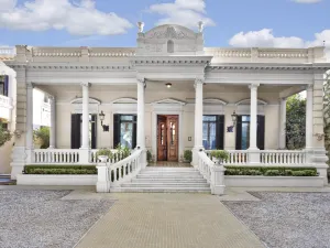 德爾卡斯科酒店