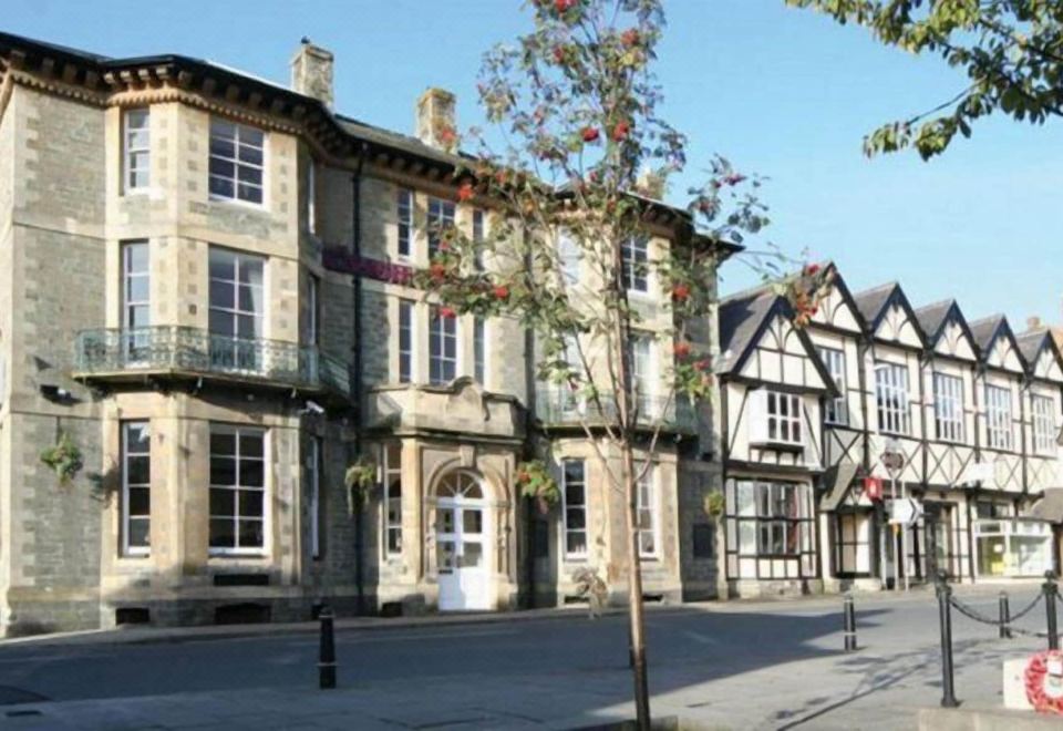 hotel overview picture