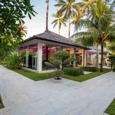 Seven Secrets by Hanging Gardens Hotel Exterior