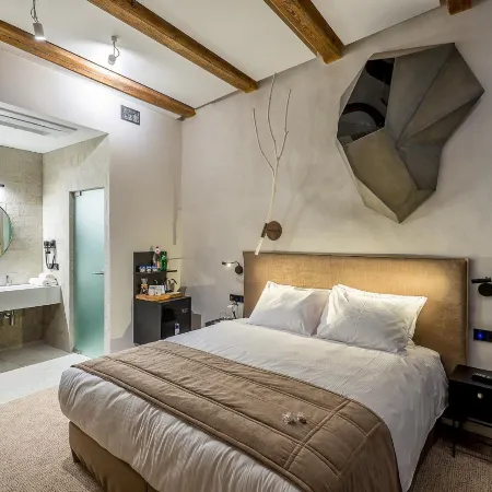Artagonist Art Hotel