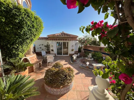 Casa Hermosa Отели в г. Кутар