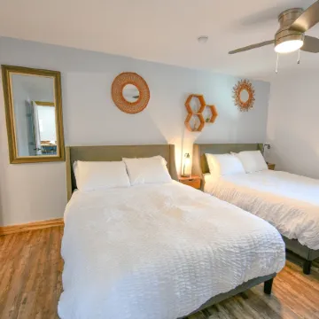 The Darmont Hotel and Suites