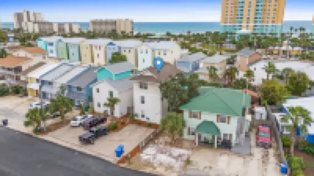 비치즈 앤 드림즈 바이 북 댓 콘도