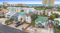 Beaches and Dreams by Book That Condo Hôtels à : Lower Grand Lagoon