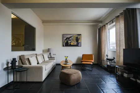 Elite Ermou Suites Отели рядом с достопримечательностью «Храм Гефеста»