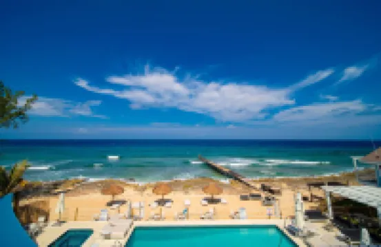 Cobalt Coast Resort Hoteles en West Bay