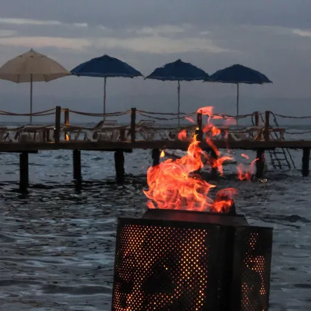 Lopera Beach Hotel