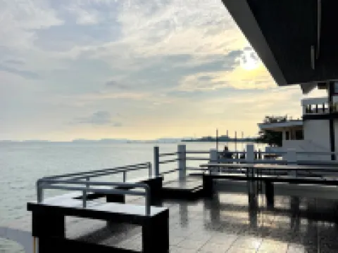 GAO Lighthouse Phala Beachfront
