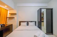 Warm and Cozy Studio Apartment at Margonda Residence 5 Các khách sạn ở Pancoran Mas