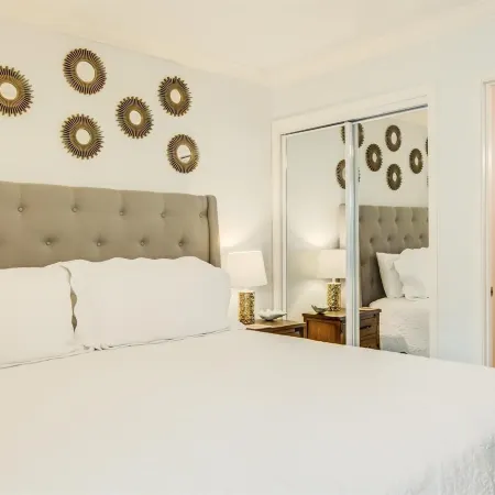 10 A, One Bedroom Condo