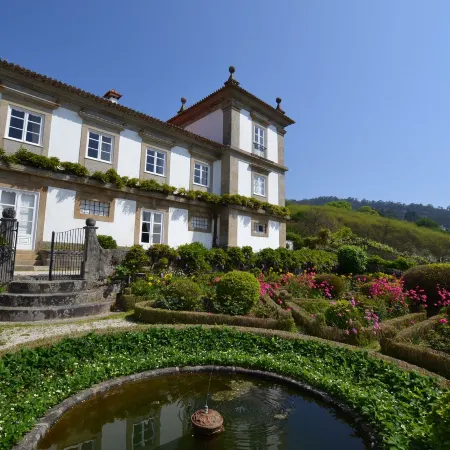 Paço de Calheiros - Turismo de Habitação
