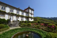 Paço de Calheiros - Turismo de Habitação - parking