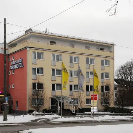 Ambassador Parkhotel Отели рядом с достопримечательностью «Станция метро Implerstraße»