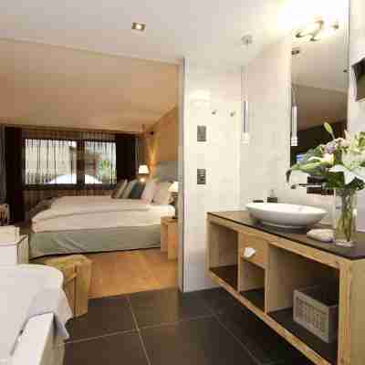 Matterhorn Lodge Boutique Hotel & Apartements Rooms