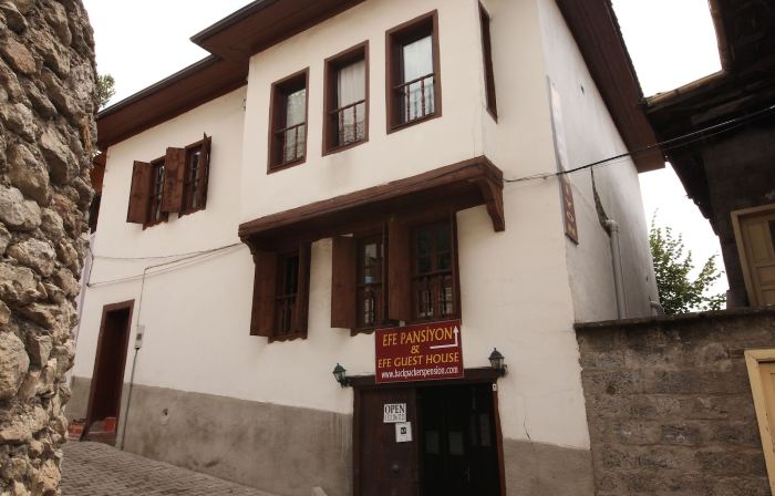 Efe Guest House