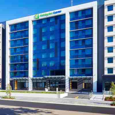 Holiday Inn Express SYDNEY MACQUARIE PARK by IHG Hotel Exterior
