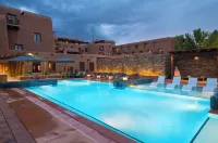 Inn & Spa at Loretto - Pools