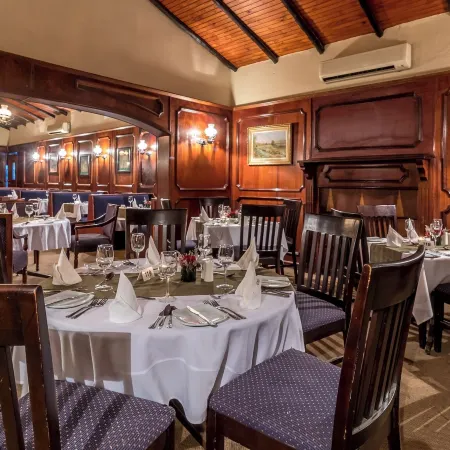 Hotel Numbi & Garden Suites