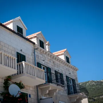 Luxury Seaside Apartments