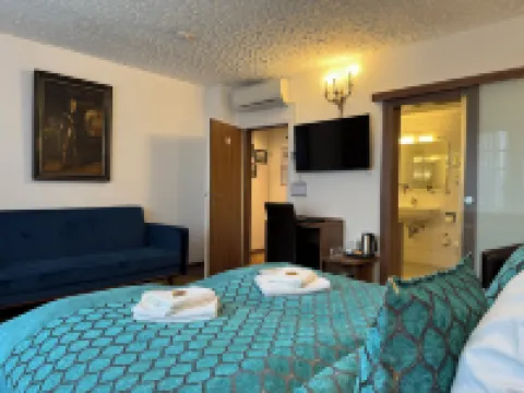 レーベンブロイ ケルン ホテル & レストラン