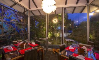 Dantica Cloud Forest Lodge