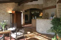 Logis Auberge de Tavel Hotel a Valliguieres