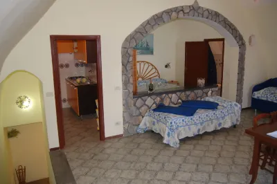 Torre Turbolo Apartments Hôtels à proximité de : Parrocchia del Santissimo Salvatore