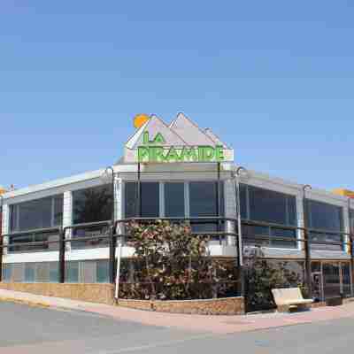Aparthotel la Piramide Hotel Exterior