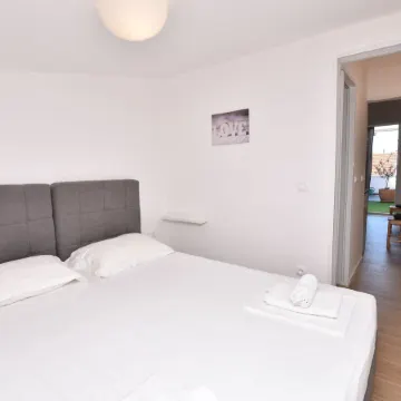 Apartments Nina