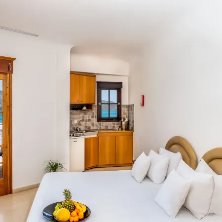 Elounda Alikes Suites & Studios