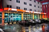 Hotel BM International - Parkplatz